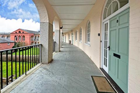 8 Upper Cloister Walk, Exminster, Exeter, EX6 8TY
