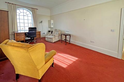 8 Upper Cloister Walk, Exminster, Exeter, EX6 8TY