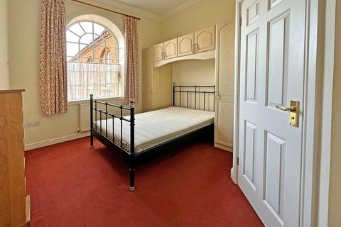 8 Upper Cloister Walk, Exminster, Exeter, EX6 8TY
