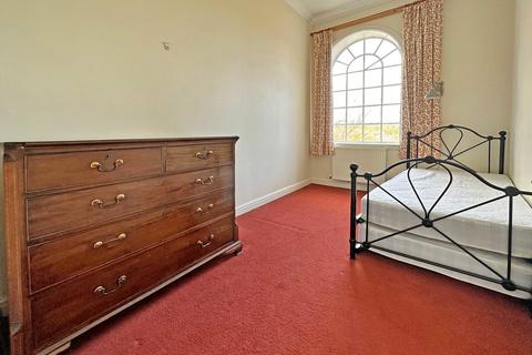 8 Upper Cloister Walk, Exminster, Exeter, EX6 8TY