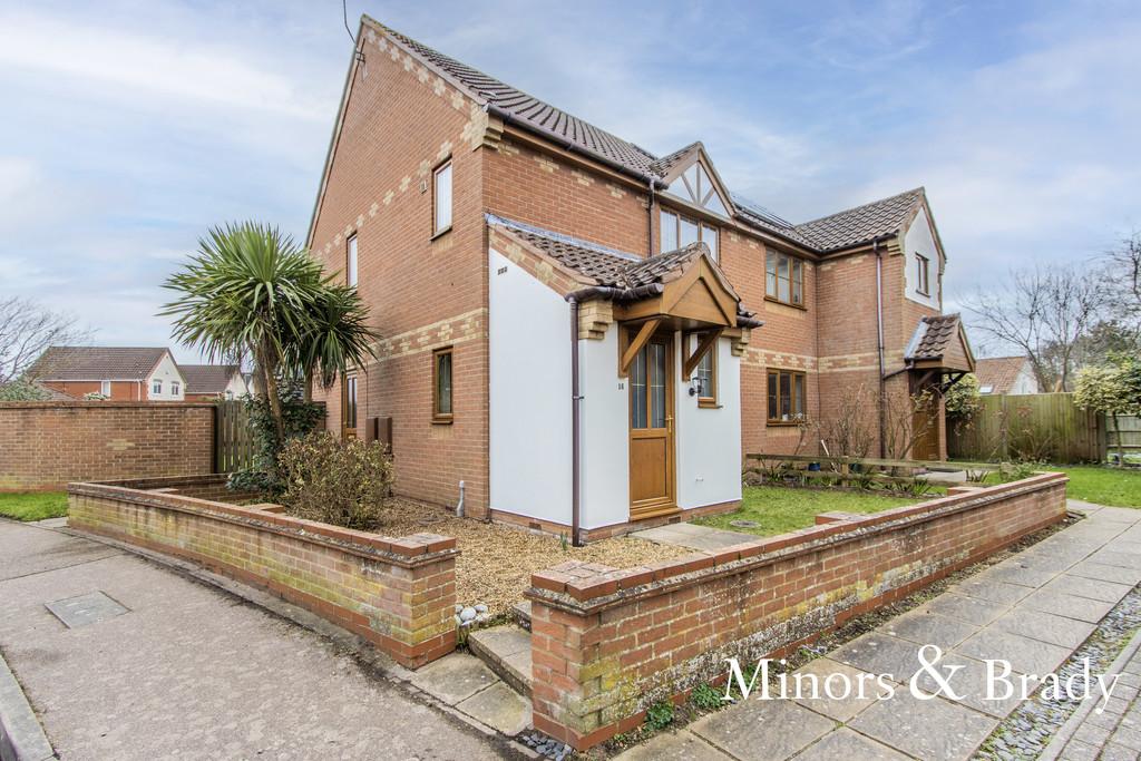 Market Manor, Acle 3 bed semidetached house £1,100 pcm (£254 pw)