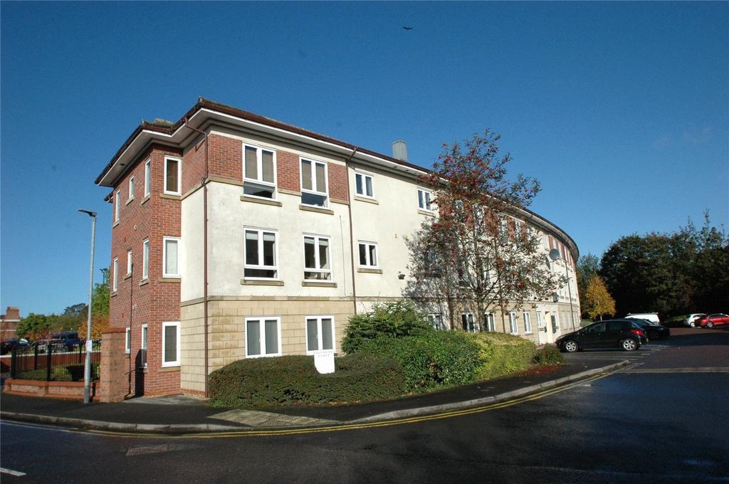 Duchess Place, Chester, Cheshire, CH2 2 bed flat - £850 pcm (£196 pw)