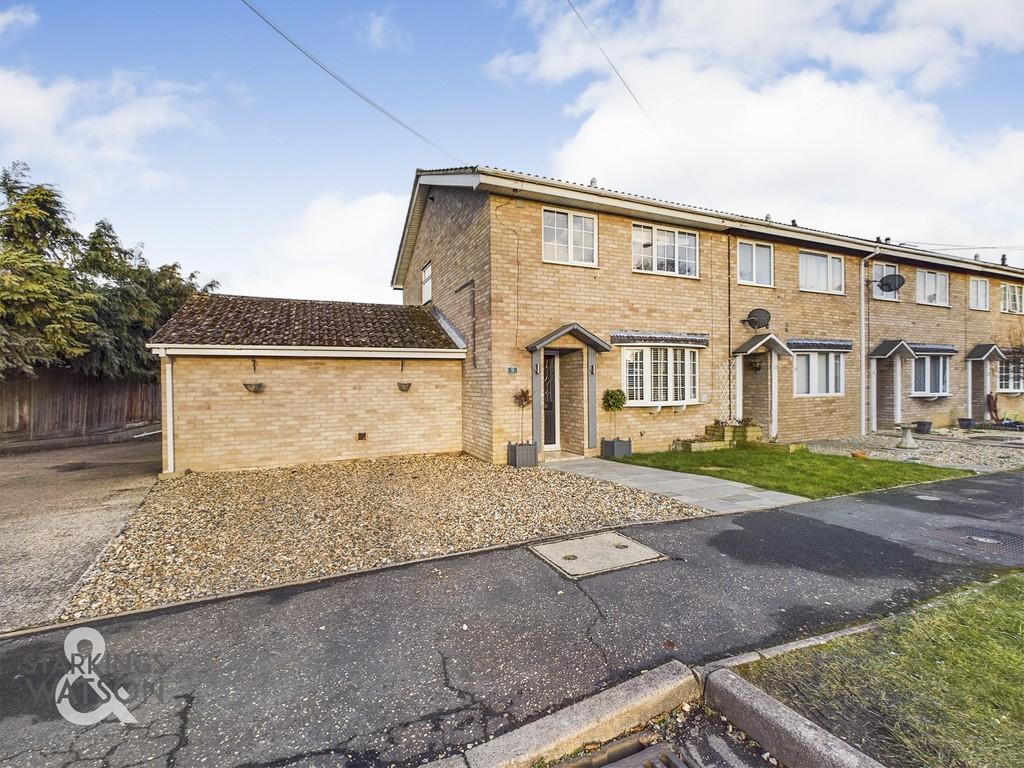 Pond Road, Dereham 3 bed end of terrace house for sale £230,000