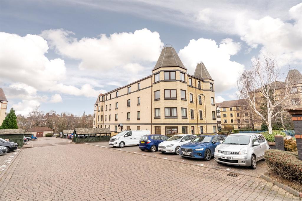 37/14 West Bryson Road, Edinburgh, EH11 2 bed flat £1,300 pcm (£300 pw)