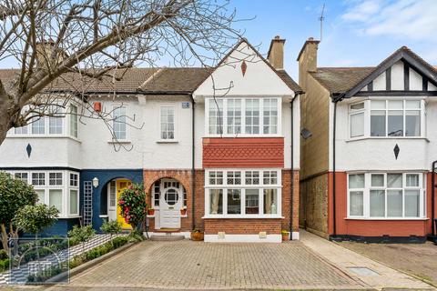 25 Woodcote Road, London, E11 2QB