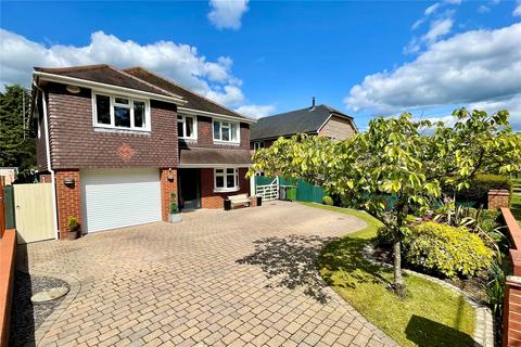 4 bedroom detached house for sale, Brackendale, Pamber End, RG26