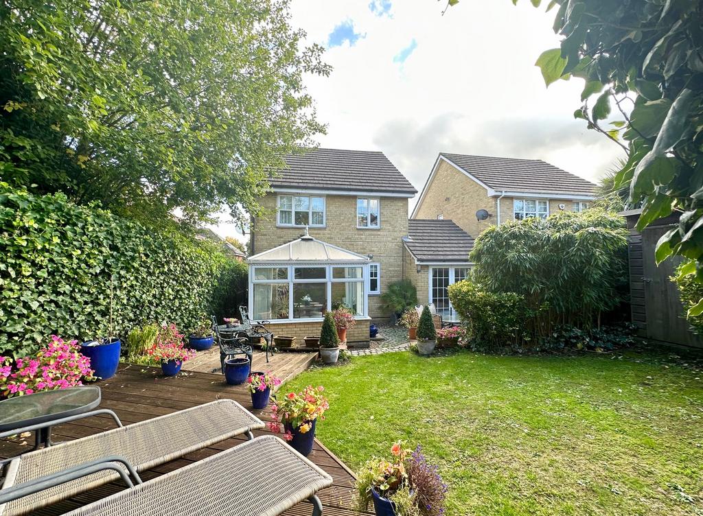 Fielders Way, Shenley, WD7 3 bed link detached house for sale £750,000