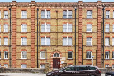 1 bedroom flat to rent - Hayles Buildings, Elephant and Castle, London, SE11