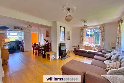 3 bedroom detached bungalow for sale - Tyn Y Morfa, Gwespyr