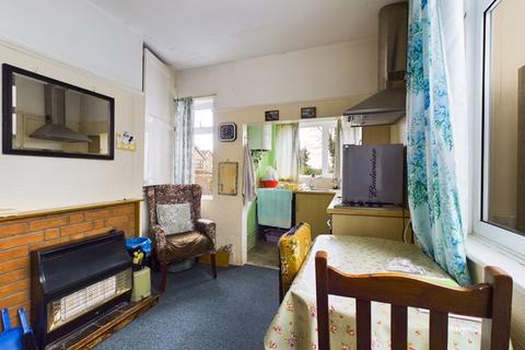 2 bedroom bungalow for sale - Laurel Grove, Bradmore, Wolverhampton WV3