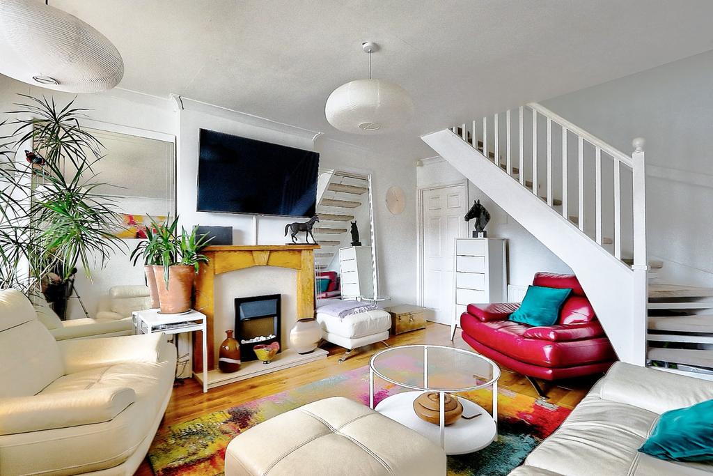 Parkgate, EstonUnderNab, TS6 2 bed semidetached house £120,000