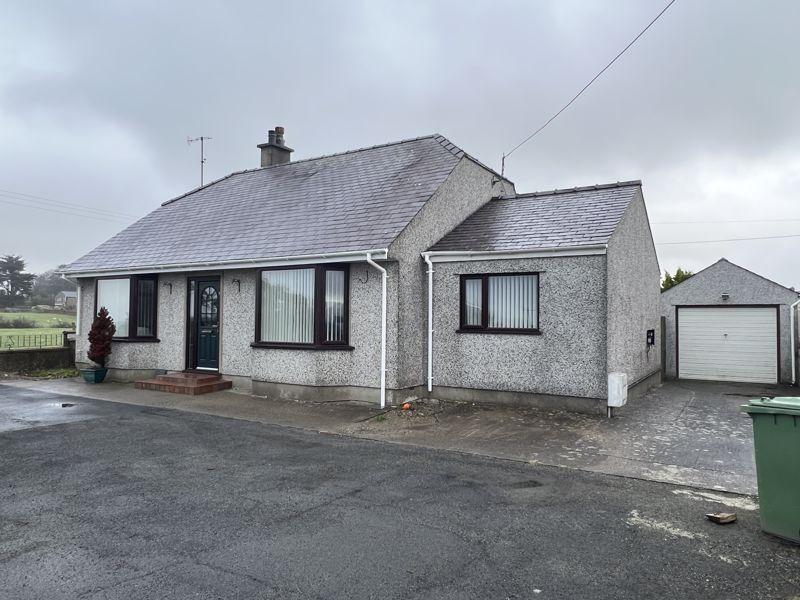 Penygroes, Gwynedd 4 bed detached bungalow £310,000