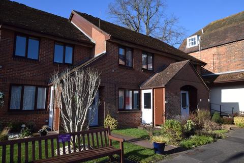 1 bedroom retirement property for sale - Adams Way, Alton, Hampshire - Station & Waitrose nearby