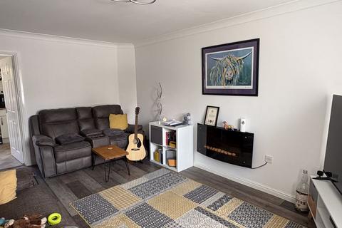 3 bedroom terraced house to rent, Paddock Way, Hinckley
