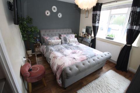 2 bedroom maisonette for sale, Bournemead Avenue, Northolt