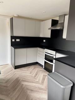 6 bedroom terraced house to rent, Oak Tree Lane, Selly Oak, Birmingham, B29 6HX