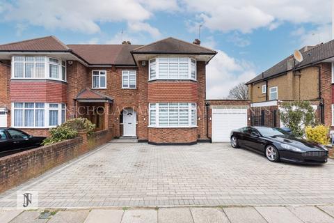 3 bedroom semi-detached house to rent, Westpole Avenue, Cockfosters EN4