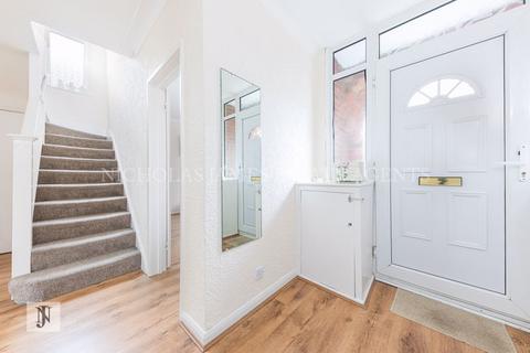 3 bedroom semi-detached house to rent, Westpole Avenue, Cockfosters EN4