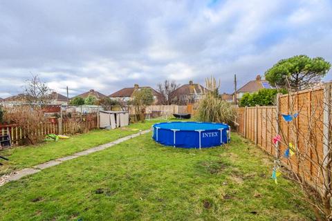 4 bedroom semi-detached house for sale, Churchill Avenue, Clevedon