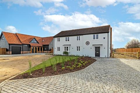 5 bedroom detached house for sale - Chalgrave Road, Dunstable, Bedfordshire, LU5 6JN
