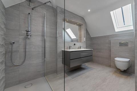 4 bedroom detached house for sale - Chalgrave Road, Dunstable, Bedfordshire, LU5 6JN