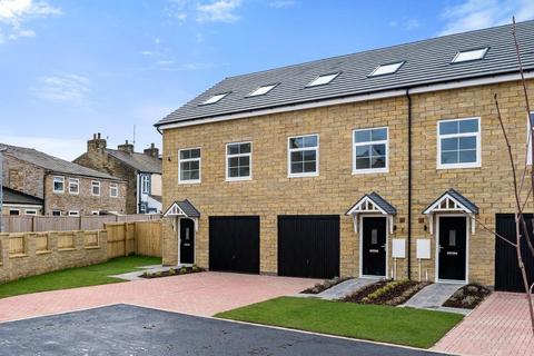 3 bedroom mews for sale, Melbourne Gardens, Burnley, BB12 6EU