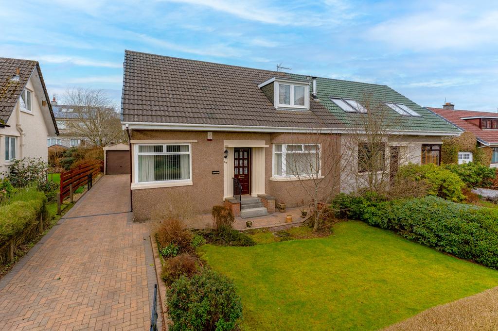 Holehouse Road, Eaglesham, Glasgow... 3 bed semidetached house £299,000