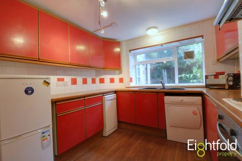 4 bedroom terraced house to rent, Aberdeen Road, Brighton