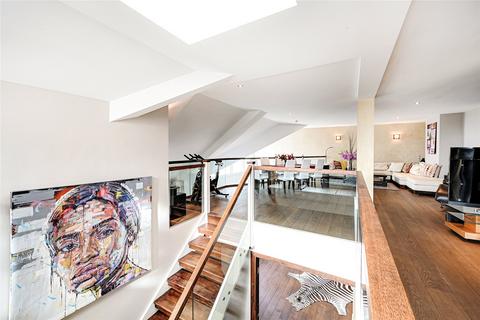 4 bedroom penthouse to rent, Bishops Wharf House, 51 Parkgate Road, London, SW11