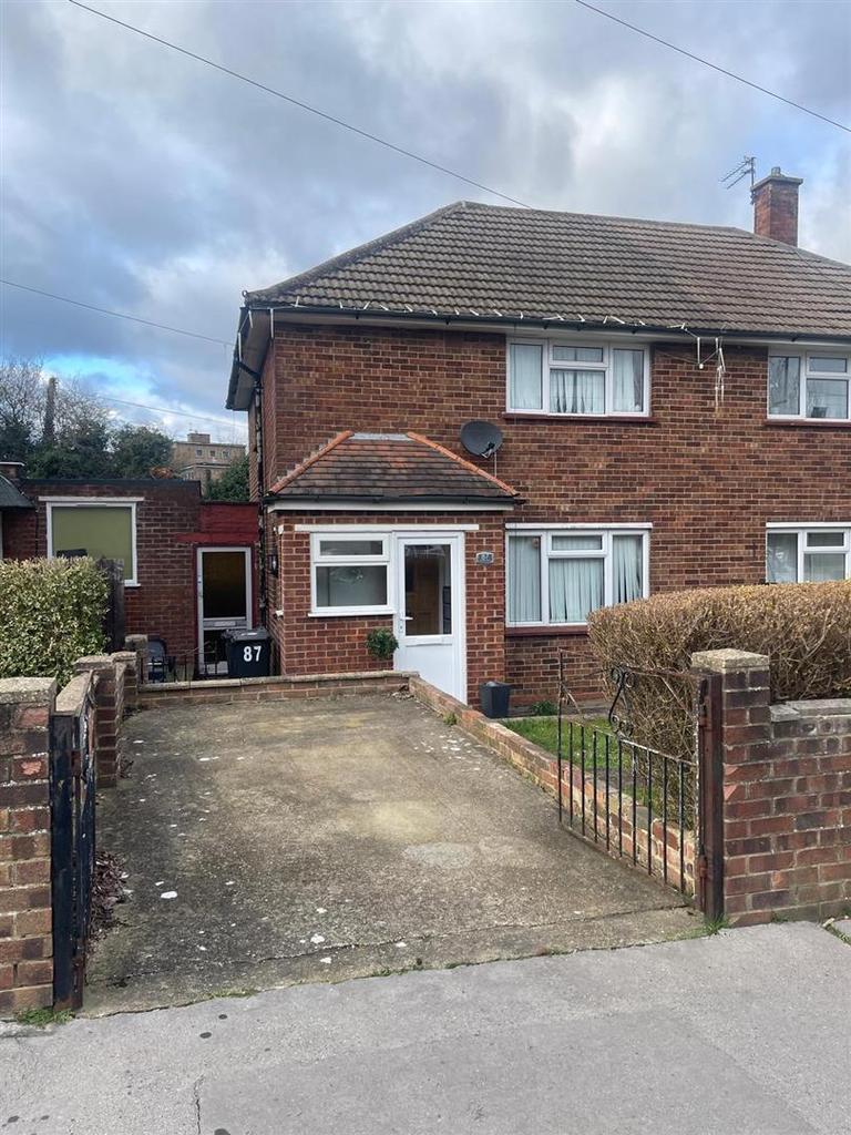 Dunley Drive, New Addington, Croydon 2 bed semi-detached house - £1,650 ...