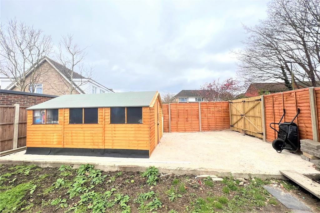 Large Shed/Workshop