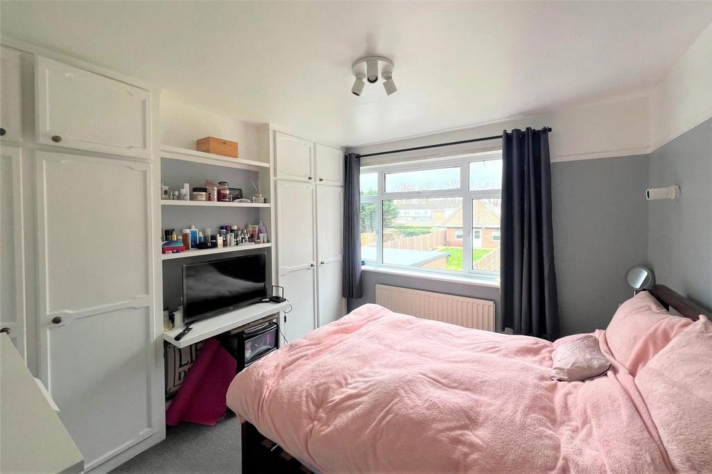 2nd Bedroom