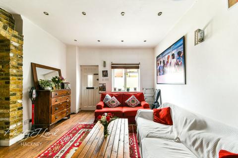 11b Millers Terrace, London, E8 2DP