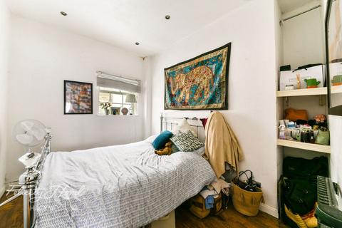 11b Millers Terrace, London, E8 2DP