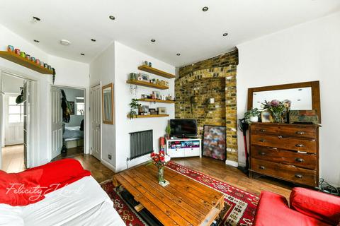 11b Millers Terrace, London, E8 2DP
