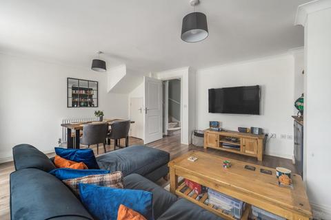 3 Chestnut Row, Ambrosden, Bicester, OX25 2RA