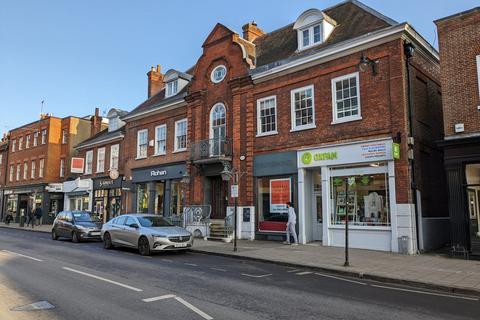 Retail property (high street) to rent, 222 High Street, Guildford, GU1 3JD