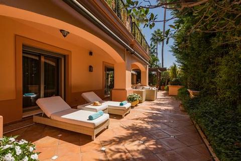 2 bedroom apartment, Casa Nova, Marbella, Malaga