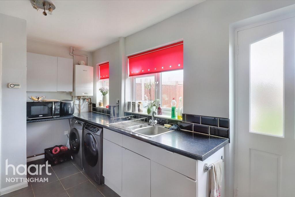 Linton Rise, Nottingham 3 bed end of terrace house £160,000