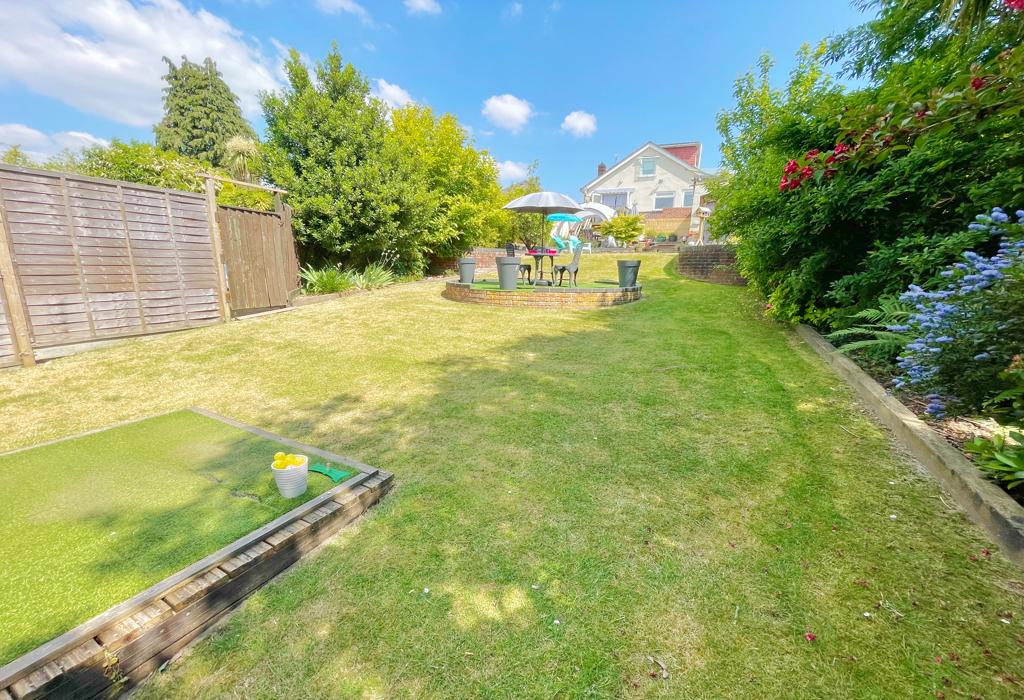 Daws Avenue, Bournemouth, Dorset 3 bed detached bungalow £425,000