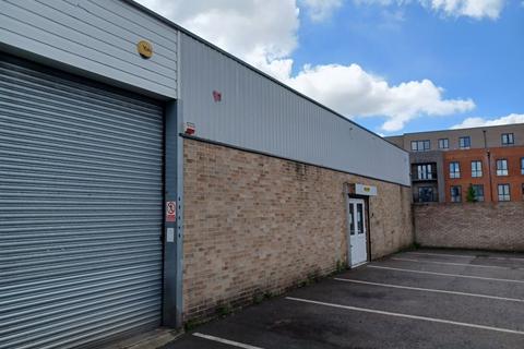 Warehouse to rent, 35 Loverock Road, Reading, RG30 1DZ