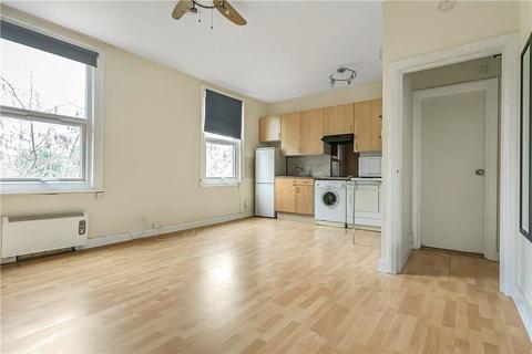 Flat 3, 67 Windsor Road, London, W5 3UJ