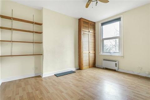 Flat 3, 67 Windsor Road, London, W5 3UJ