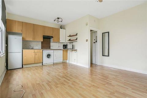 Flat 3, 67 Windsor Road, London, W5 3UJ