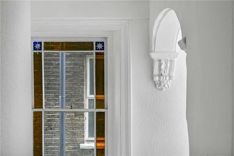 Flat 3, 67 Windsor Road, London, W5 3UJ