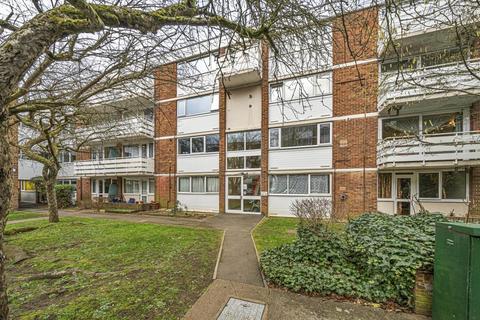 31, Petworth Court Bath Road, Reading, RG1 6PH