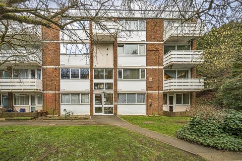 31, Petworth Court Bath Road, Reading, RG1 6PH