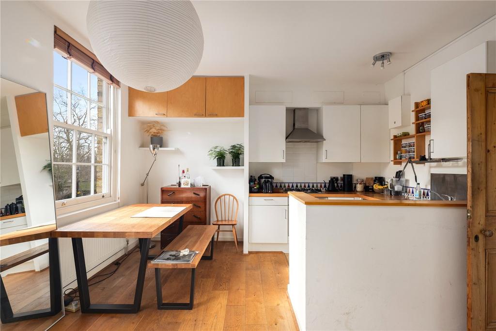 Kitchen/Living Area