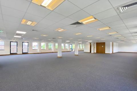 Office to rent, Swan Court, Watermans Business Park, Staines-upon-Thames, TW18 3BA