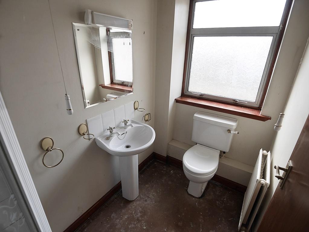 17 Wallamhill Road, Dumfries, DG1 1 UW - Braidwoods